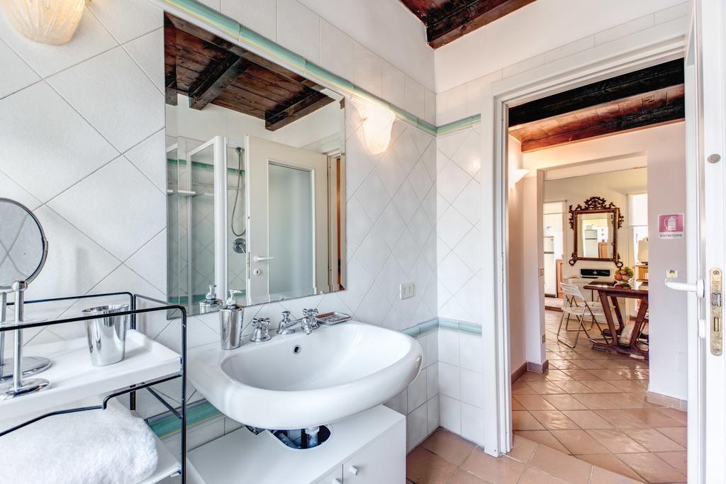 Frangipane Apartment Rom Rum bild