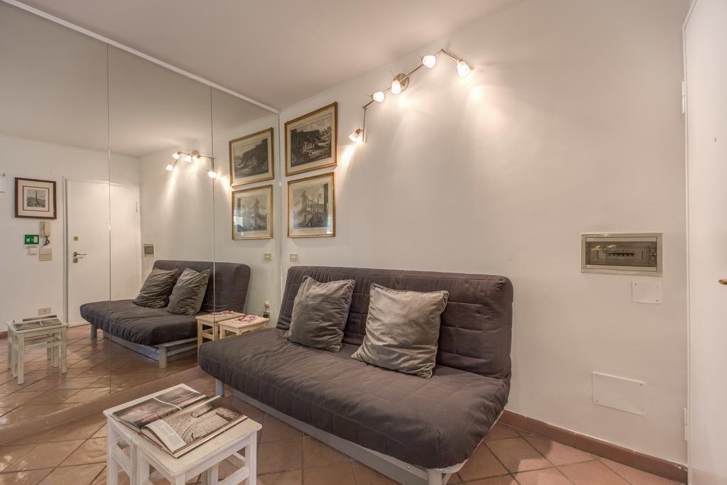 Frangipane Apartment Rom Rum bild